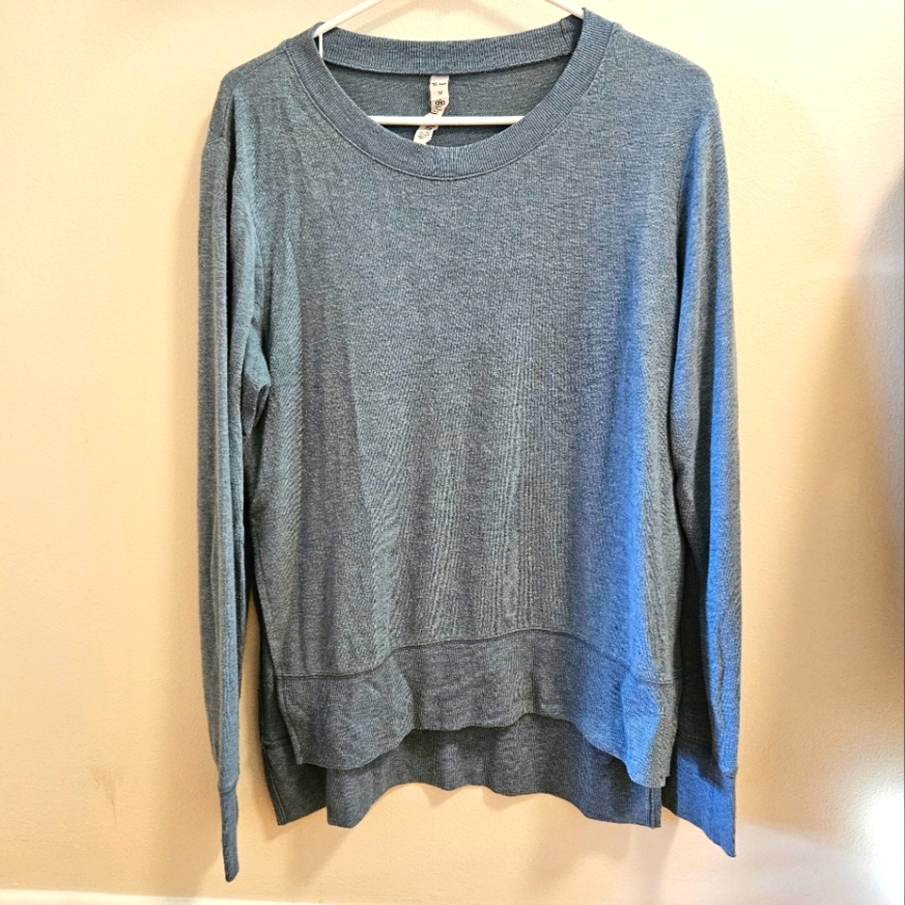 Alo light blue sweatshirt